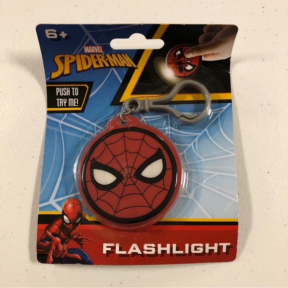 NEW Marvel Spider-Man Flashlight with Clip  Ages 6+ - Picture 2 of 4